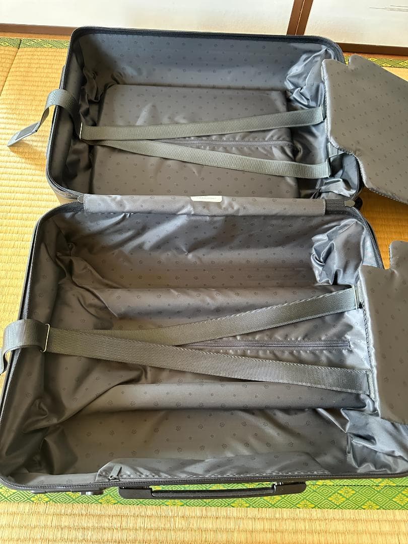 リモワ RIMOWA スーツケース 機内持ち込み エッセンシャルキャビン 37L