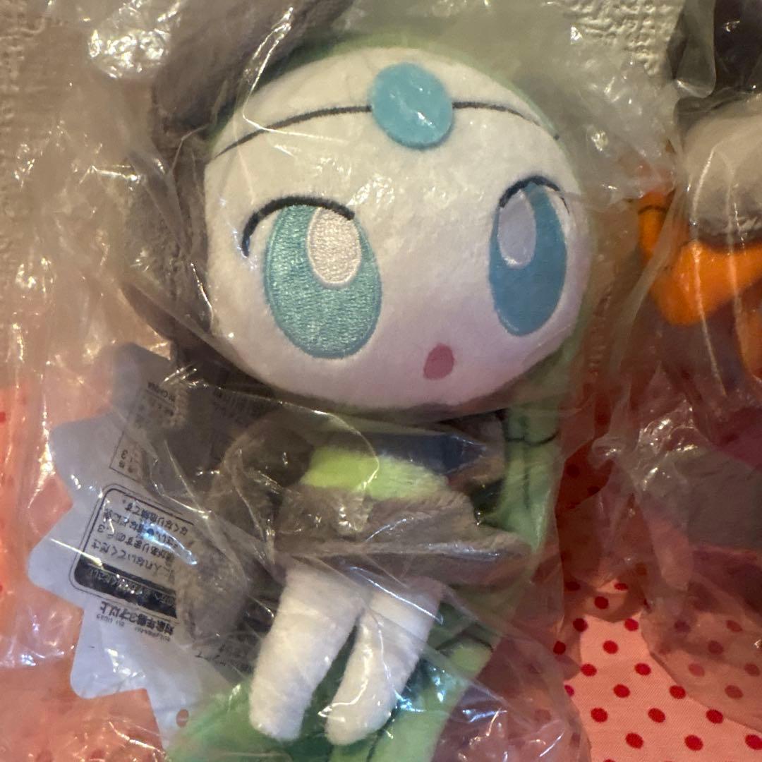 ポケモンセンター限定　メロエッタドール　ぬいぐるみ2体セット（緑・オレンジ）