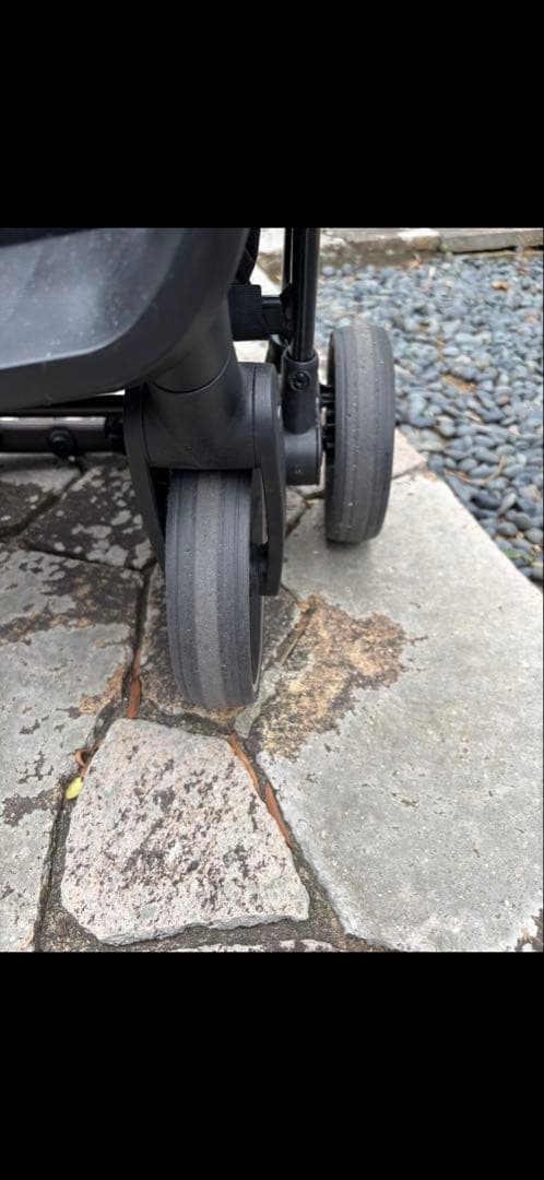 nunaベビーカー IXXA