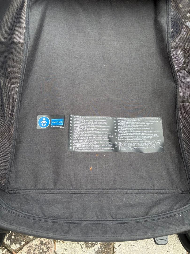 nunaベビーカー IXXA