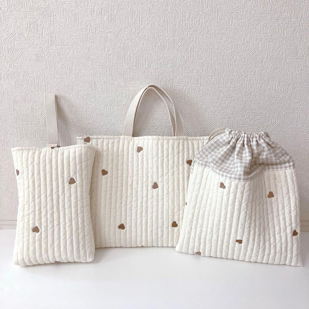 在庫処分セール！！レッスンバッグ 上履き入れ　体操服袋　ヌビ　ハート刺繍