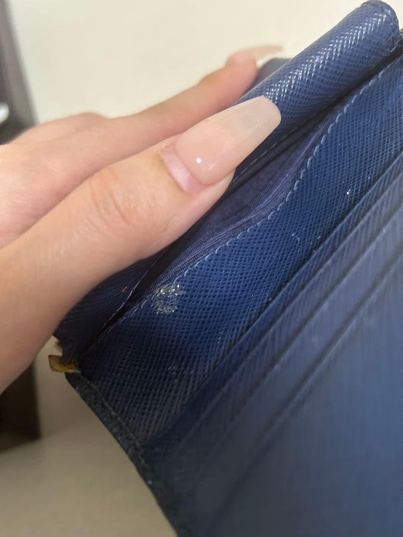 PRADA 二つ折り財布 サファイアーノ