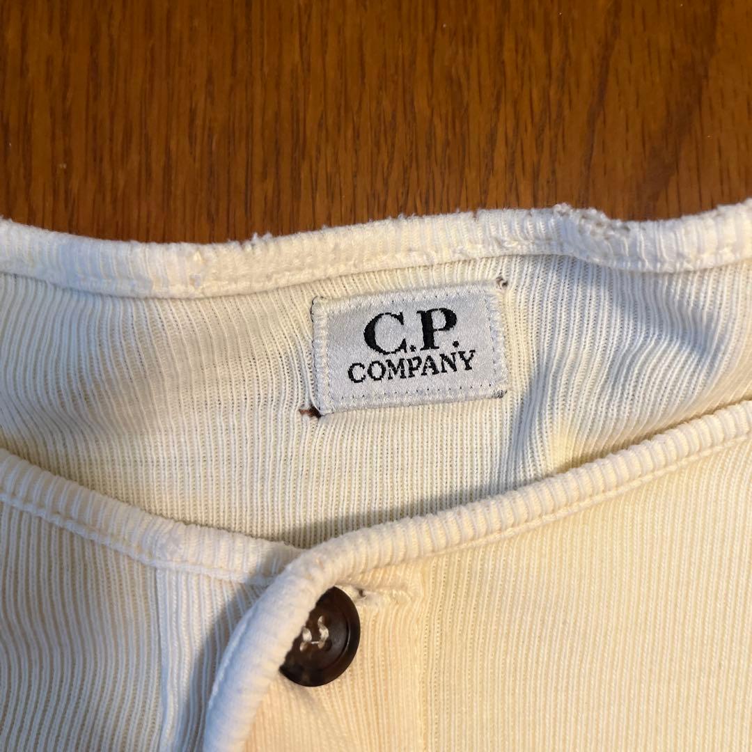 C.P. COMPANY クリーム色長袖カットソー