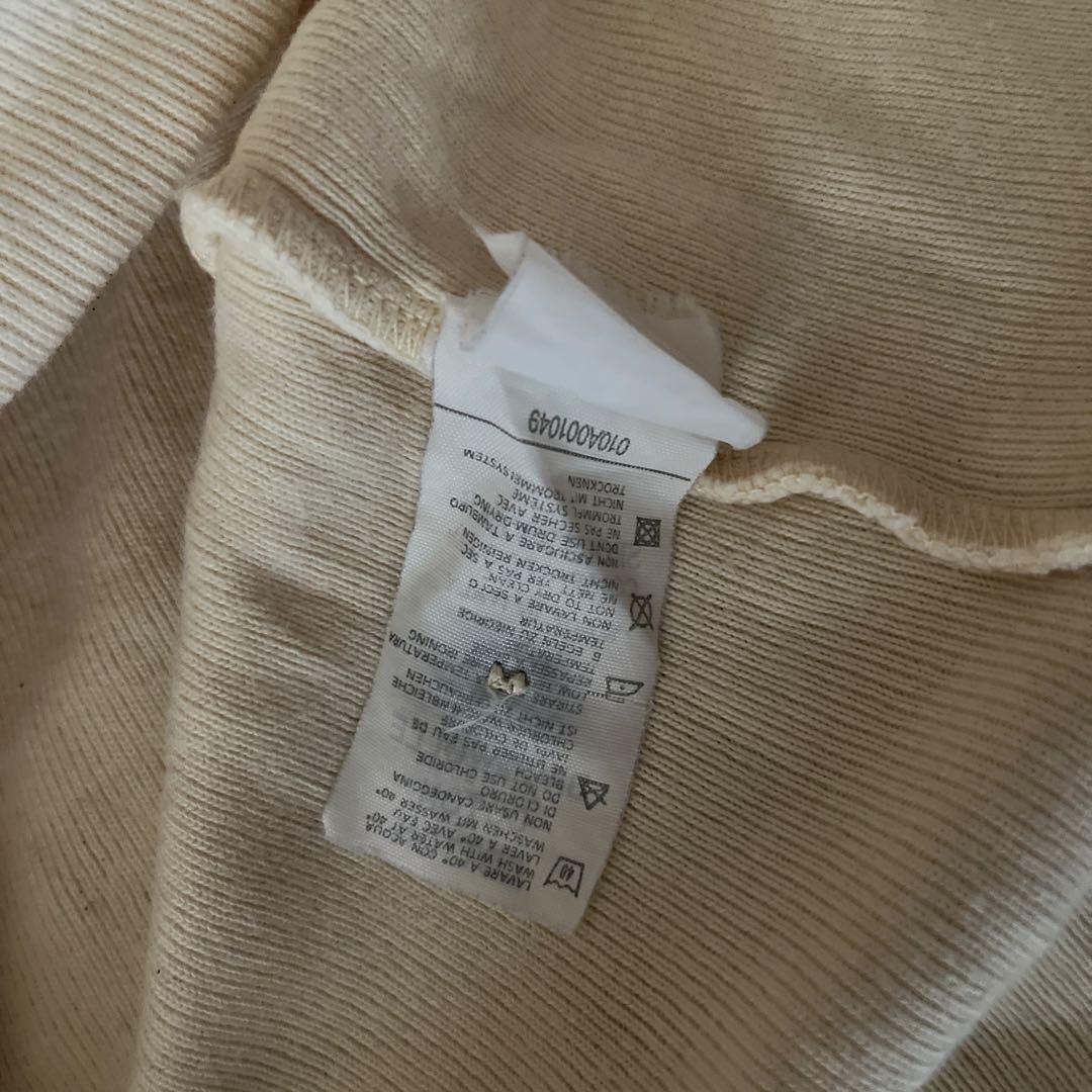 C.P. COMPANY クリーム色長袖カットソー