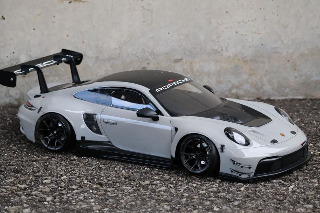 タミヤ 1/10 ポルシェ GT3 R (992) 未使用　実車塗料　ボディ