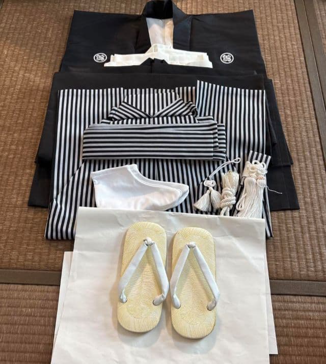 美品クリーニング済み【七五三5歳用】黒紋付羽織袴セット