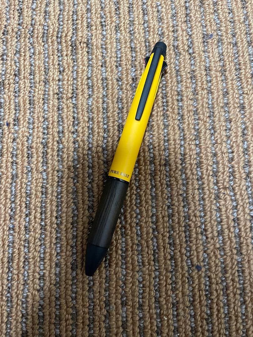 【2021年発売】ジェットストリーム4&1 ピュアモルト ブライトイエロー