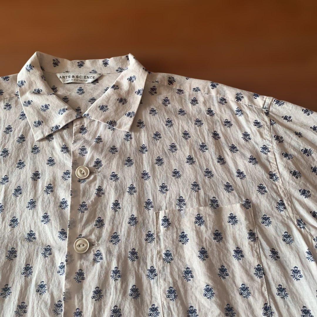 【値下げ】ARTS & SCIENCE 花柄 半袖シャツ