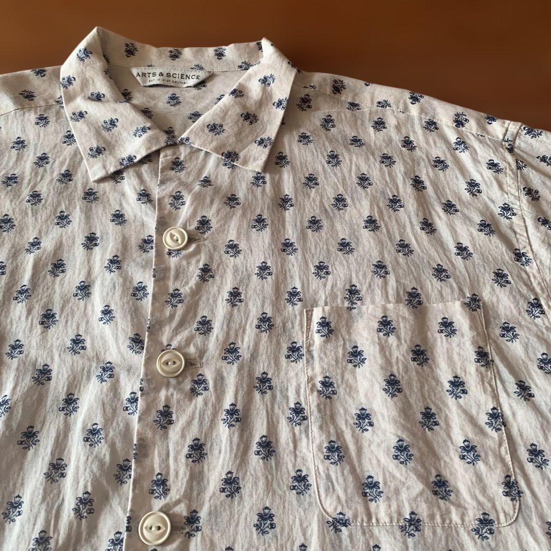 【値下げ】ARTS & SCIENCE 花柄 半袖シャツ