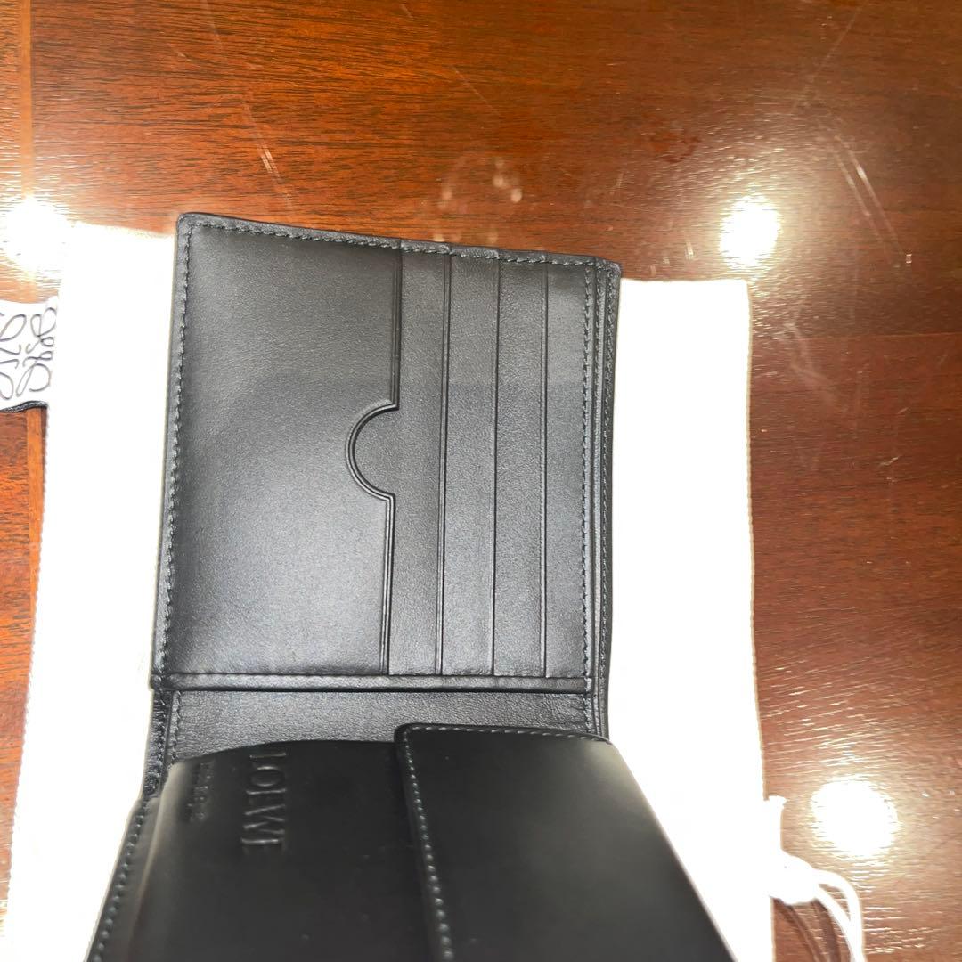 LOEWE ダークブルー 二つ折り財布