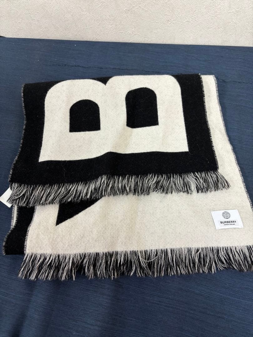 【美品】バーバリー BURBERRY マフラー ウール
