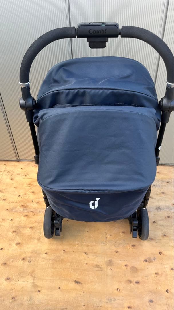 極美品✨コンビ　ベビーカー　AttO typeS　ネイビー　エッグショック