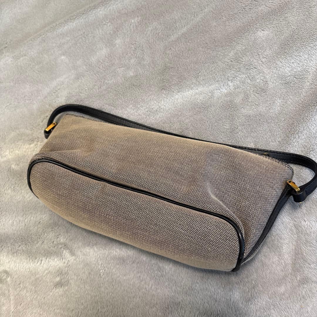【GUCCI】グッチ　キャンバス　アクセサリーポーチ