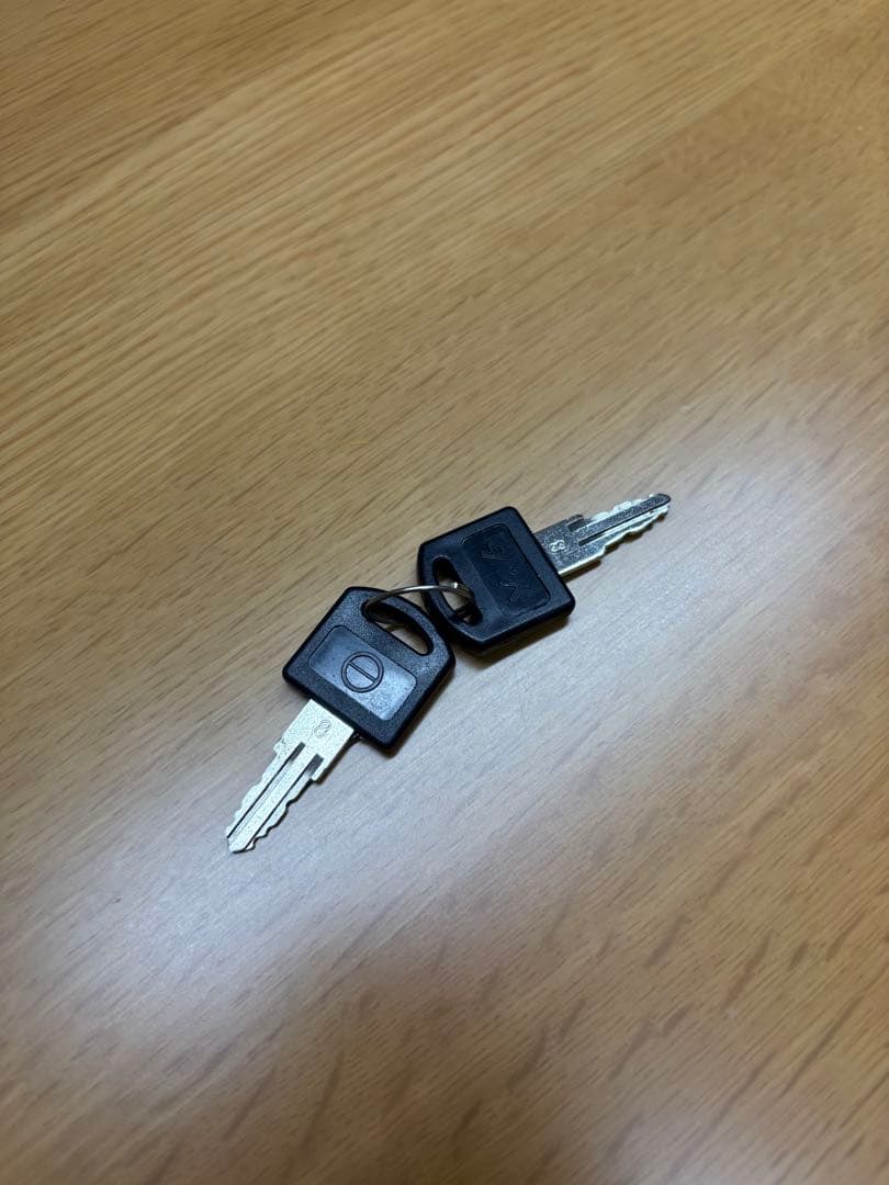 ニトリ　学習机　木製 分割型引き出し付き デスクライト付き