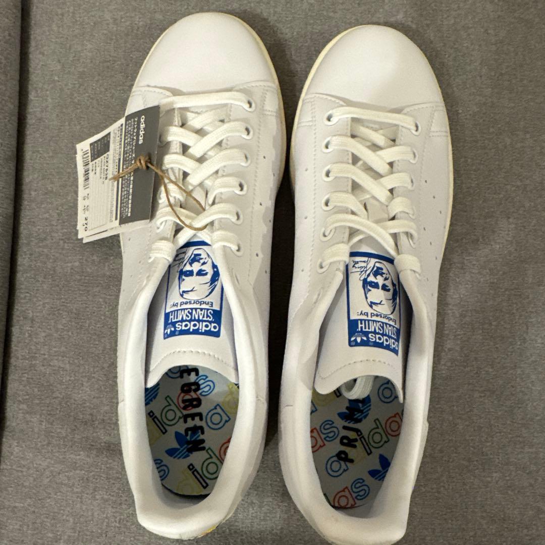 スタンスミス　限定デザインスニーカー