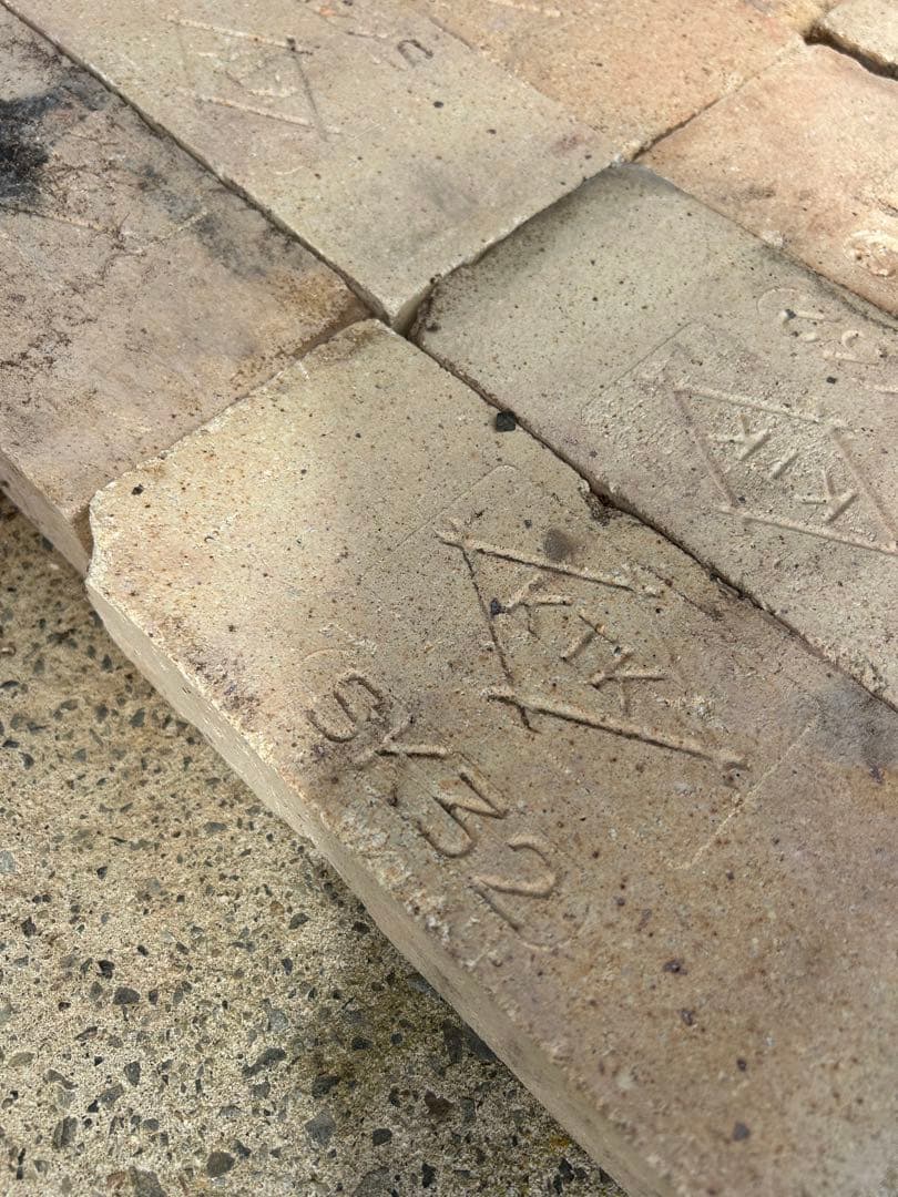 耐火レンガ　耐火煉瓦　DIY SK32 レンガ　ガーデニング