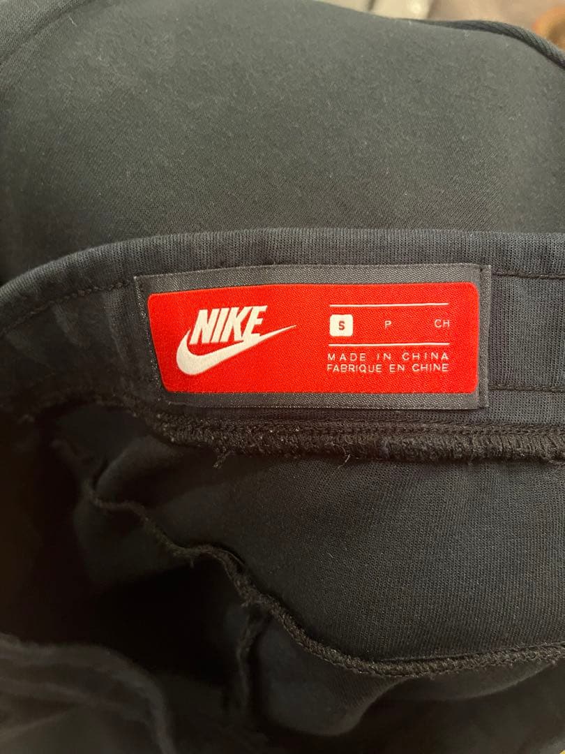 Nike テックフリース　セットアップ　上下　黒