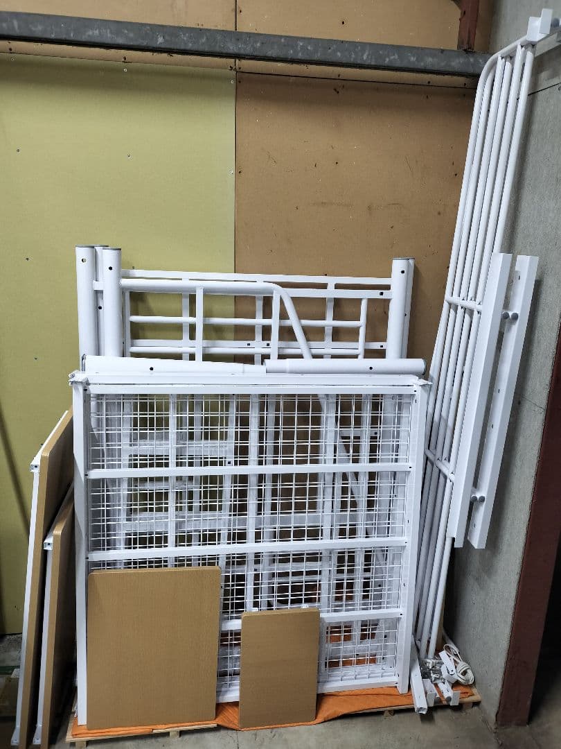 【千葉市花見川区引取限定】ROSTEM 階段付きパイプロフトベッド ホワイト