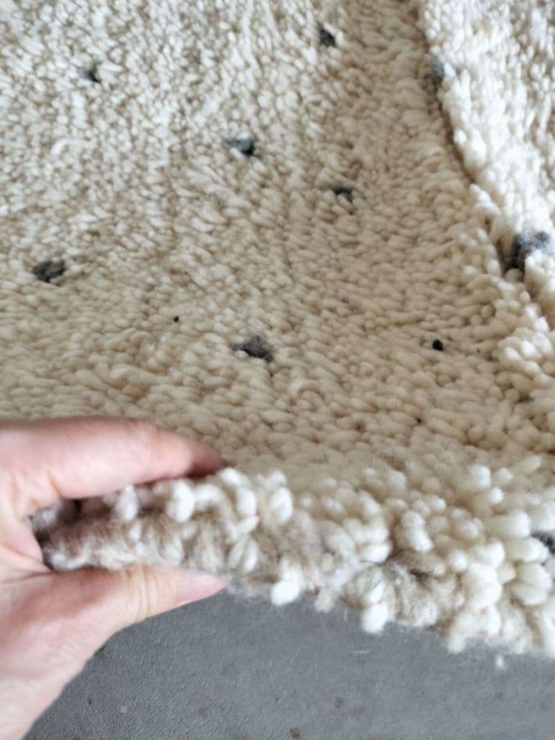 新品/人気/淡いグレードット　アイボリーベースベニワレンNo.693