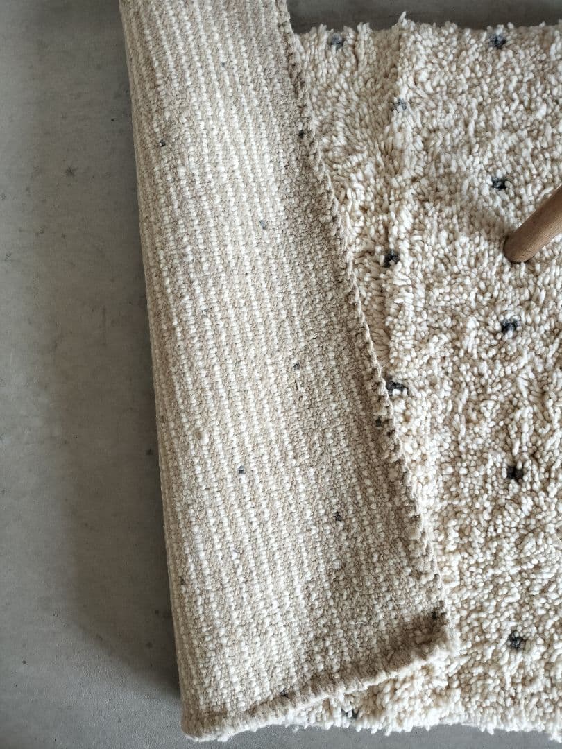 新品/人気/淡いグレードット　アイボリーベースベニワレンNo.693