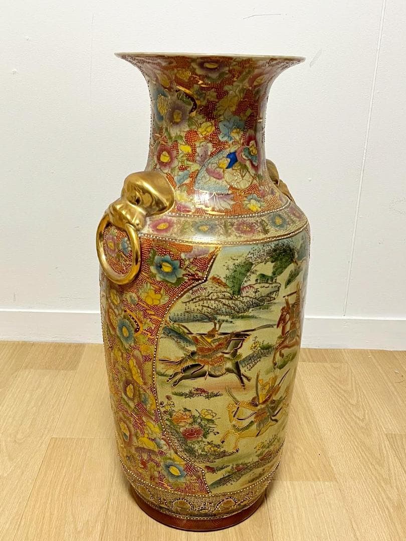 薩摩焼 大花瓶　鶴舞武士戦図　金彩耳双