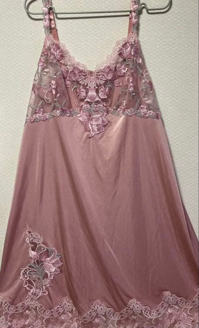 新品　ワコール　ラゼ　豪華スリップ　105-95