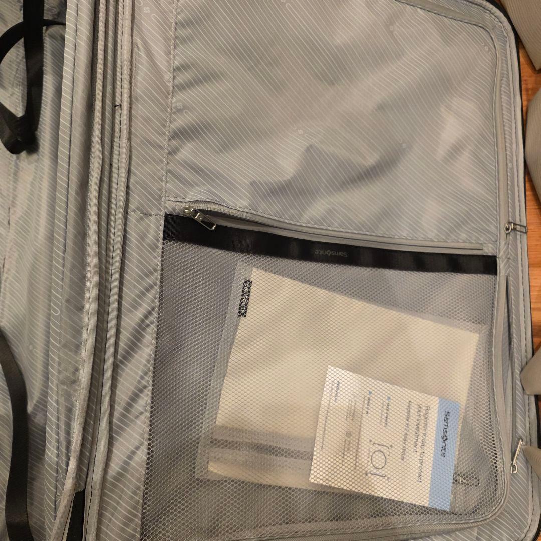 【１回使用美品】サムソナイト　アップリフトソフトサイドラージスピナー