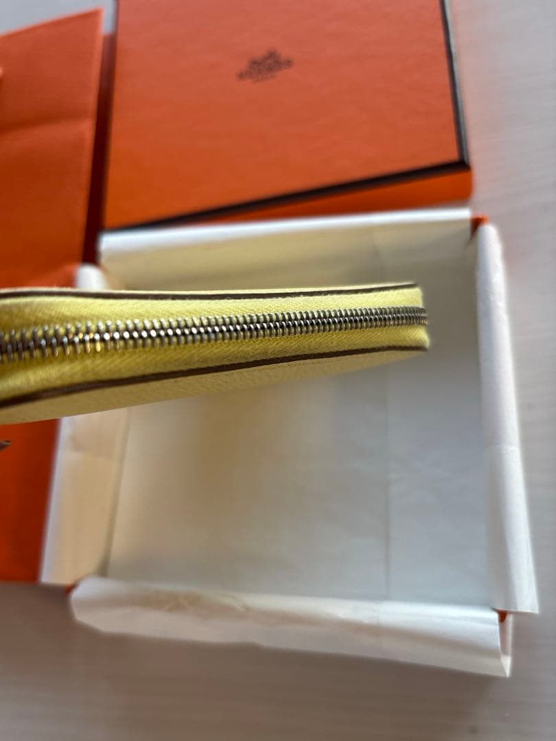 最終値下げ　 エルメス　シルクインコンパクト　イエロー