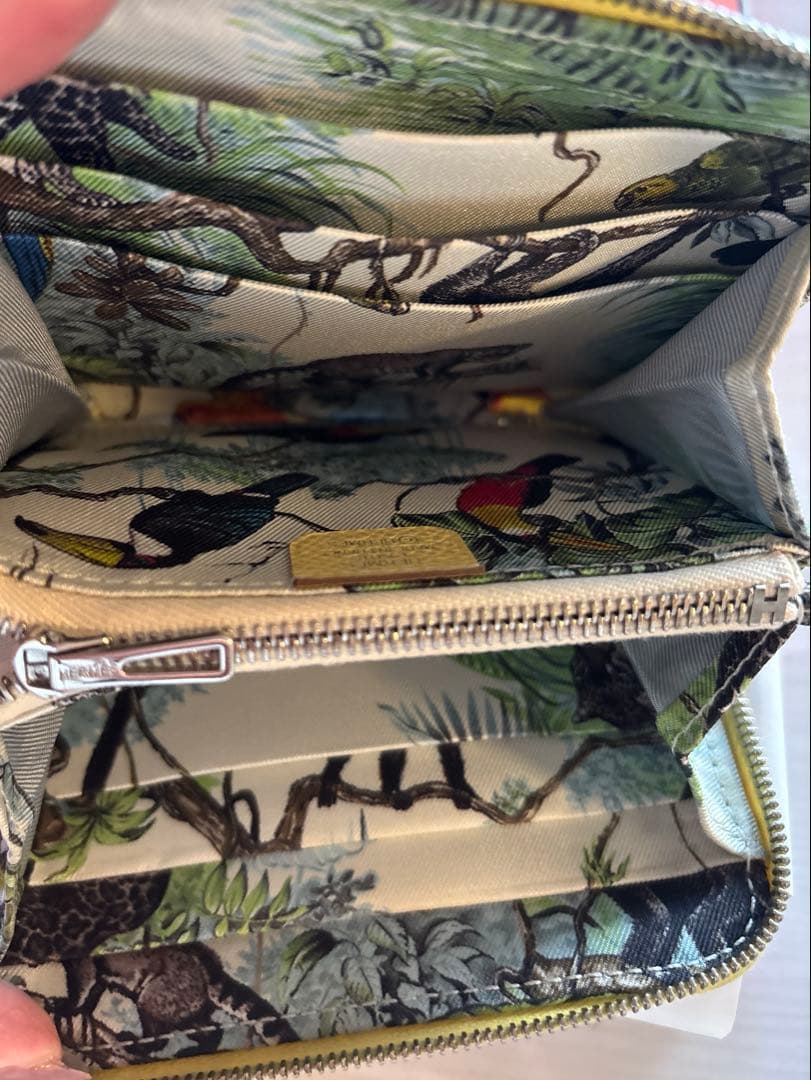 最終値下げ　 エルメス　シルクインコンパクト　イエロー