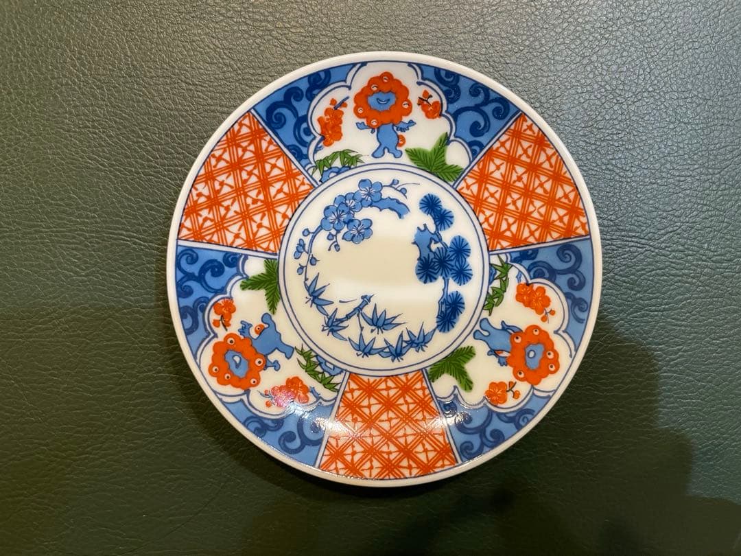 ミャクミャク豆皿有田焼　中川政七商店大阪関西万博　色絵間取1枚