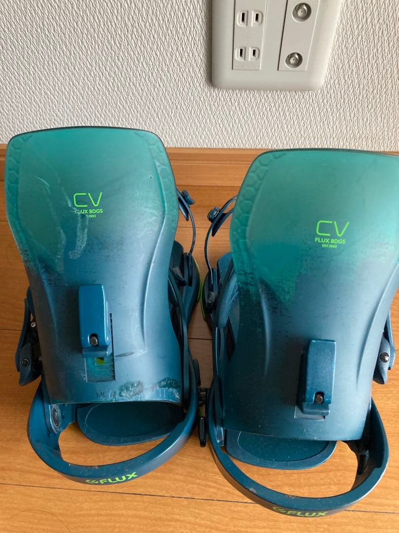 FLUX CV スノーボードビンディング