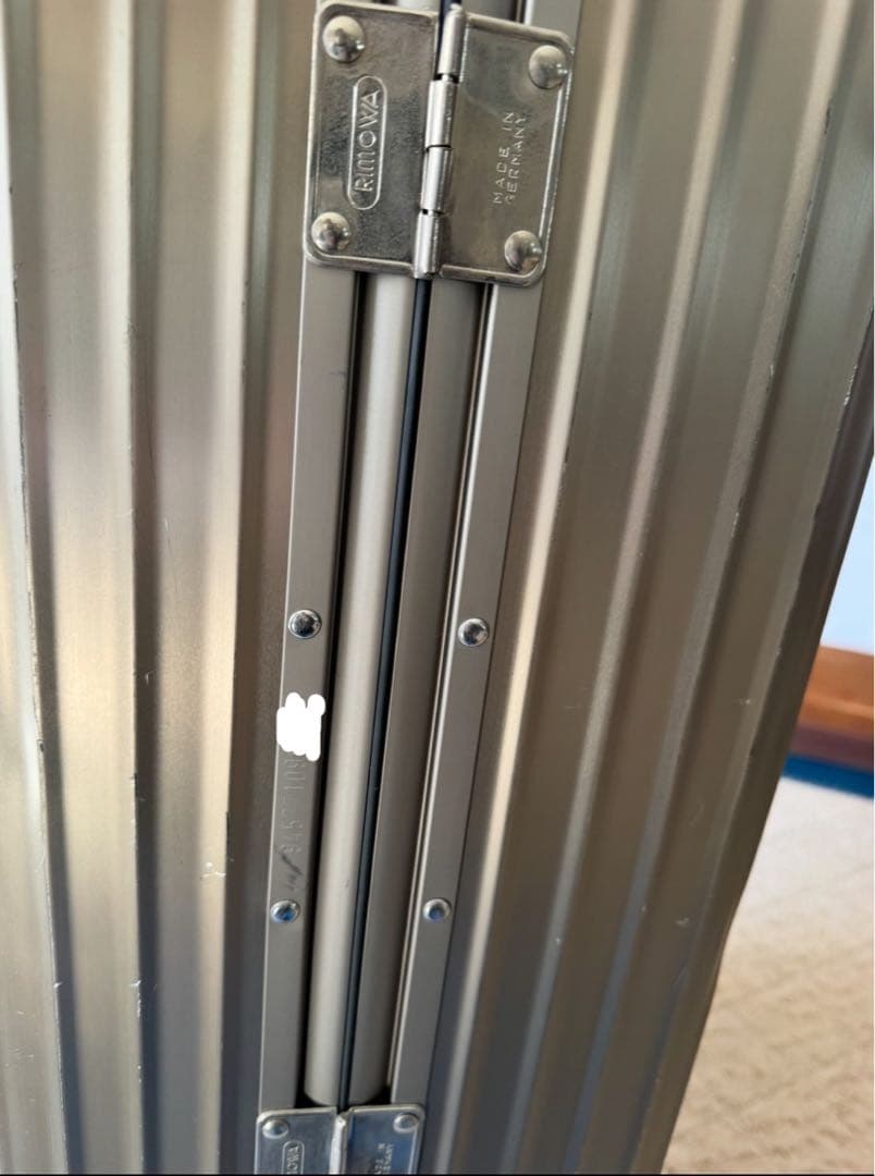 リモワ　トパーズプレミアム　4輪スーツケース