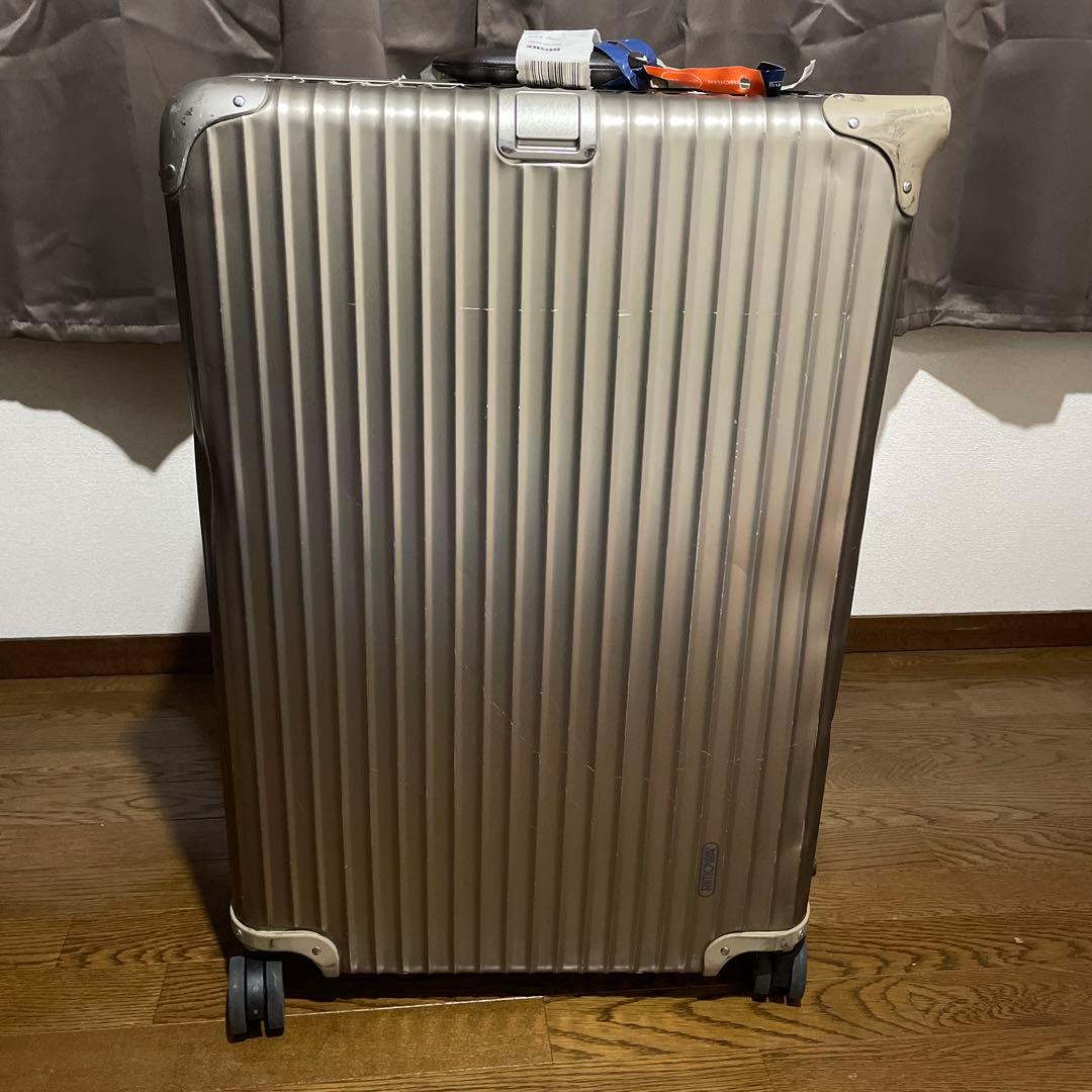 リモワ　トパーズプレミアム　4輪スーツケース