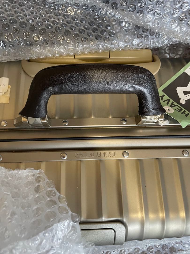 リモワ　トパーズプレミアム　4輪スーツケース