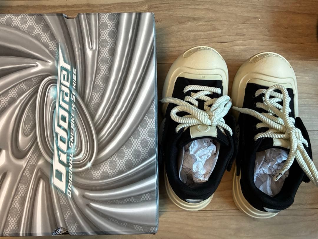 た*読様 Ocai SMILE CANVAS スニーカー