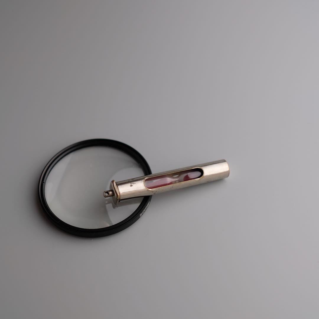 1940年前後ヨーロッパ製アンティークの砂時計ペンダント ロングネックレスとして