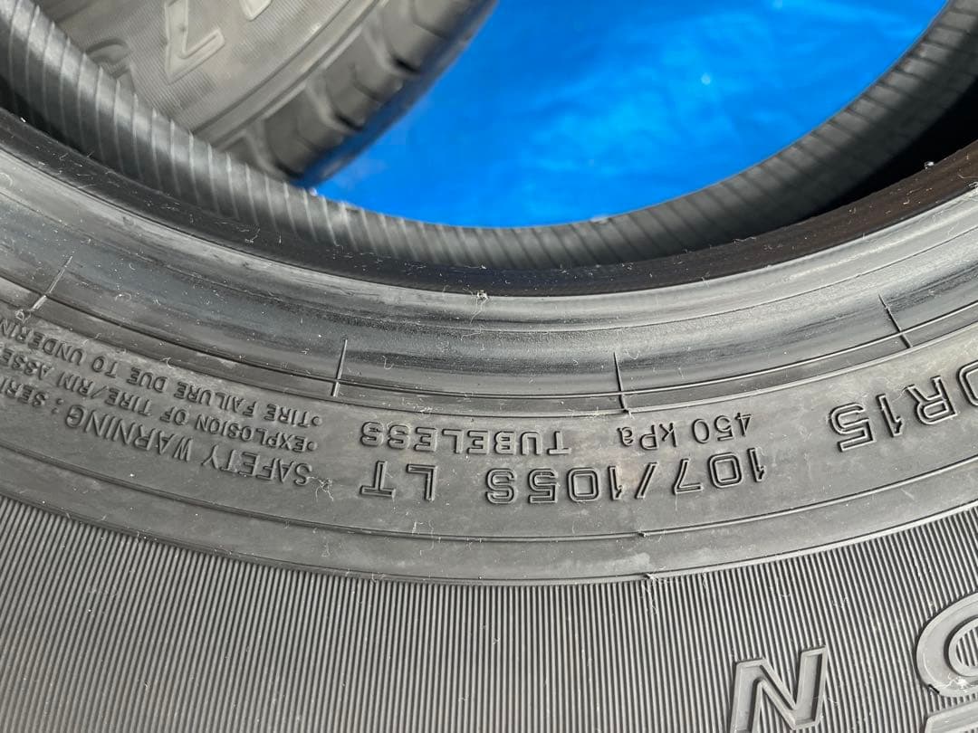ハイエース新車外し　195/80R15タイヤ 4本セット2025 48週製造品