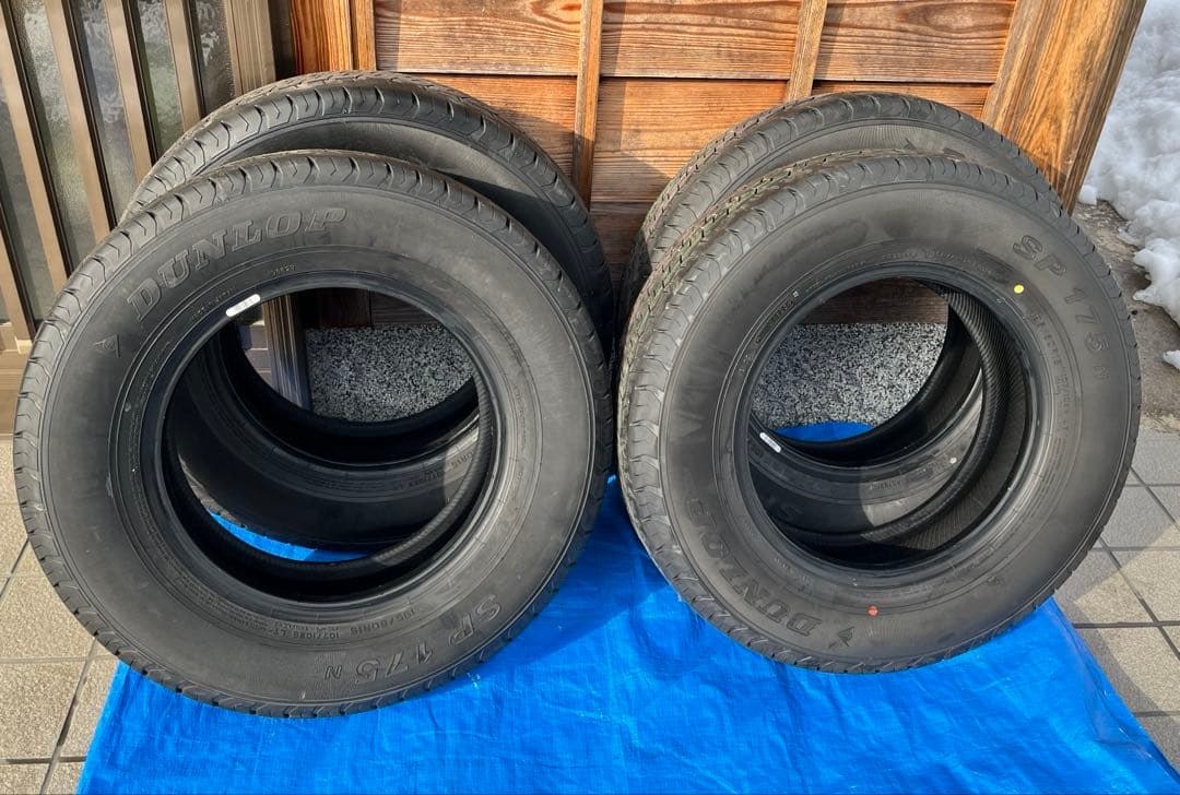 ハイエース新車外し　195/80R15タイヤ 4本セット2025 48週製造品