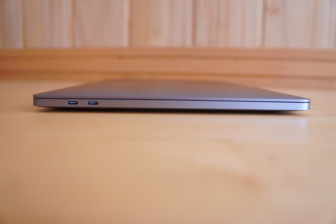 MacBook Pro 2019 13インチ 8GB/128GB US配列