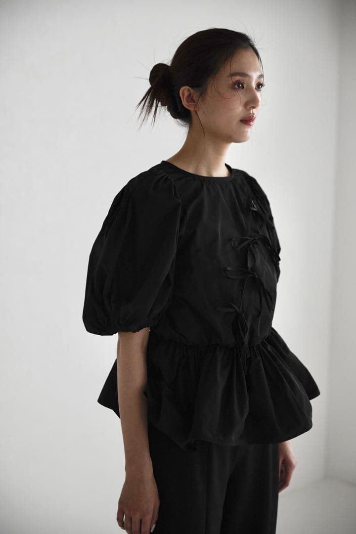 emm the shop ペプラムリボンブラウス