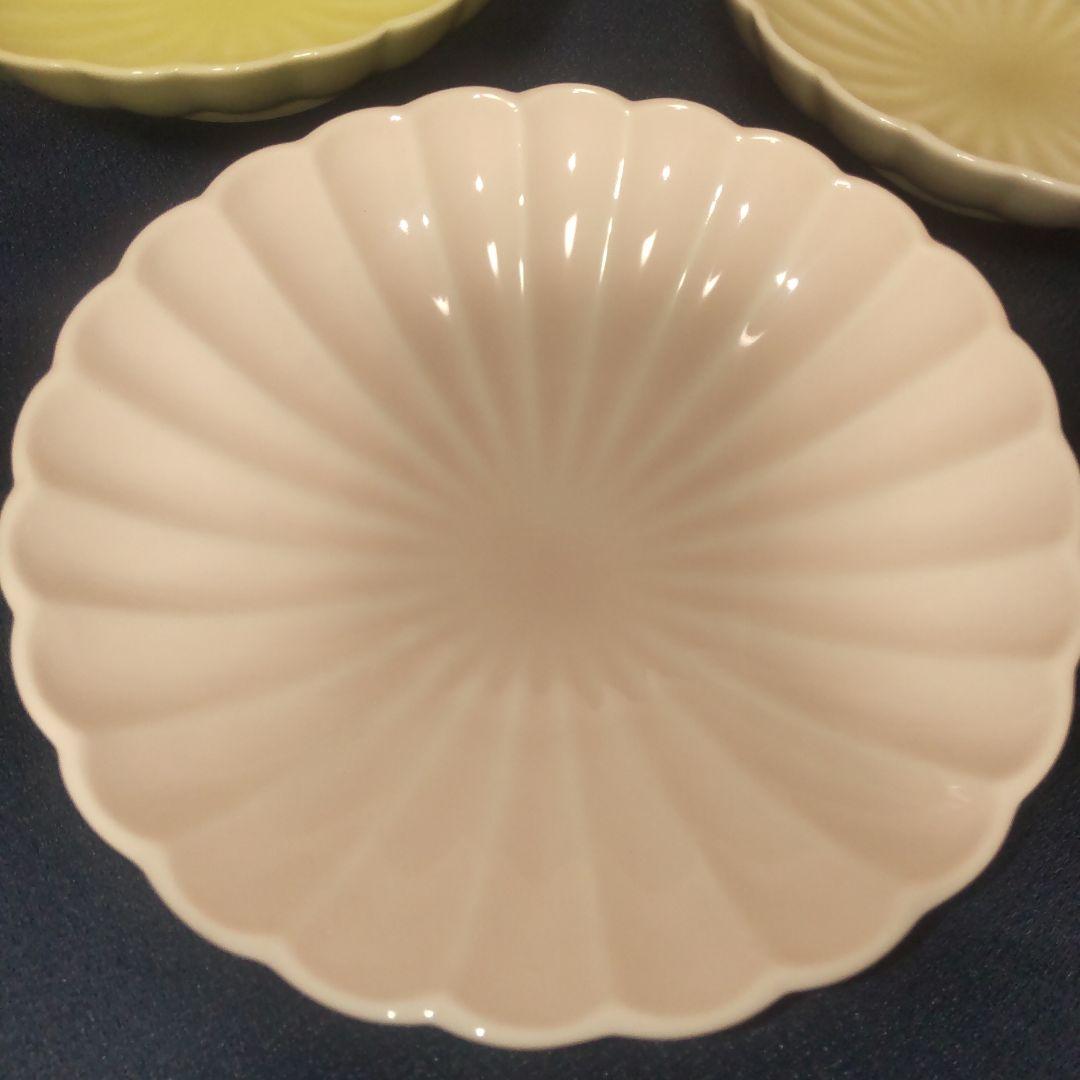 深川製磁 3色 菊割 小鉢 輪花 ピンク イエロー ベージュ