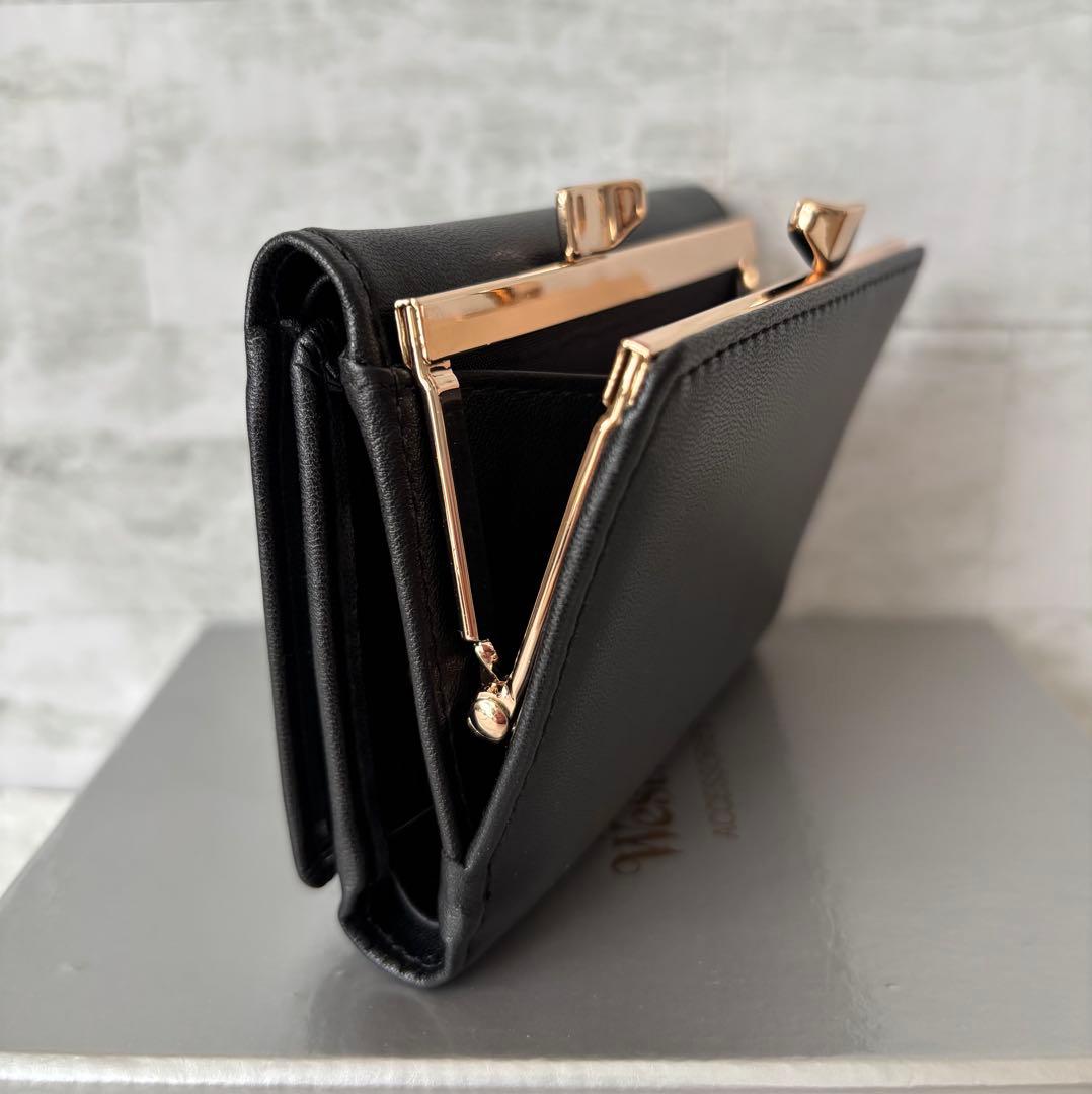 ヴィヴィアンウェストウッド　オーブロゴ輝く 上質レザー　三つ折財布 黒