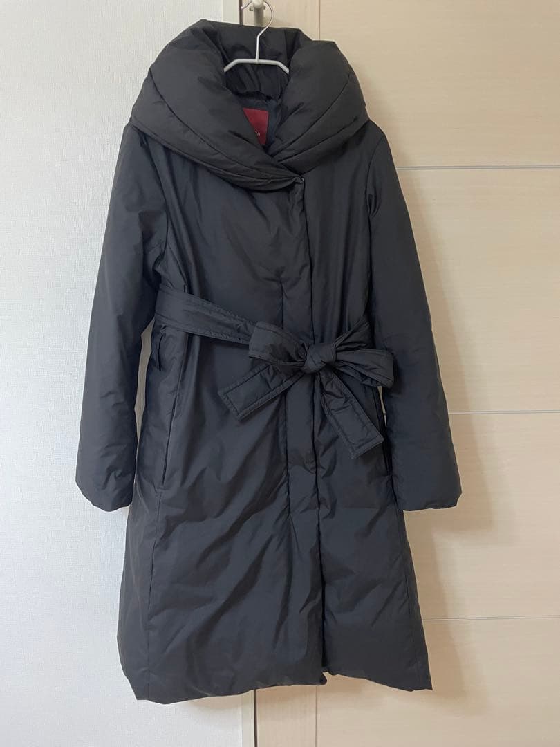 アマカ女優ダウンコート　ブラック