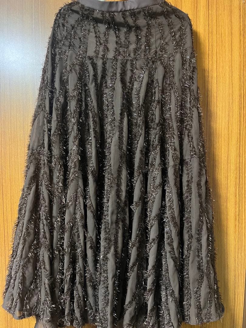 COCODEAL ウェーブフラッフィーフレアスカート（ブラウン）