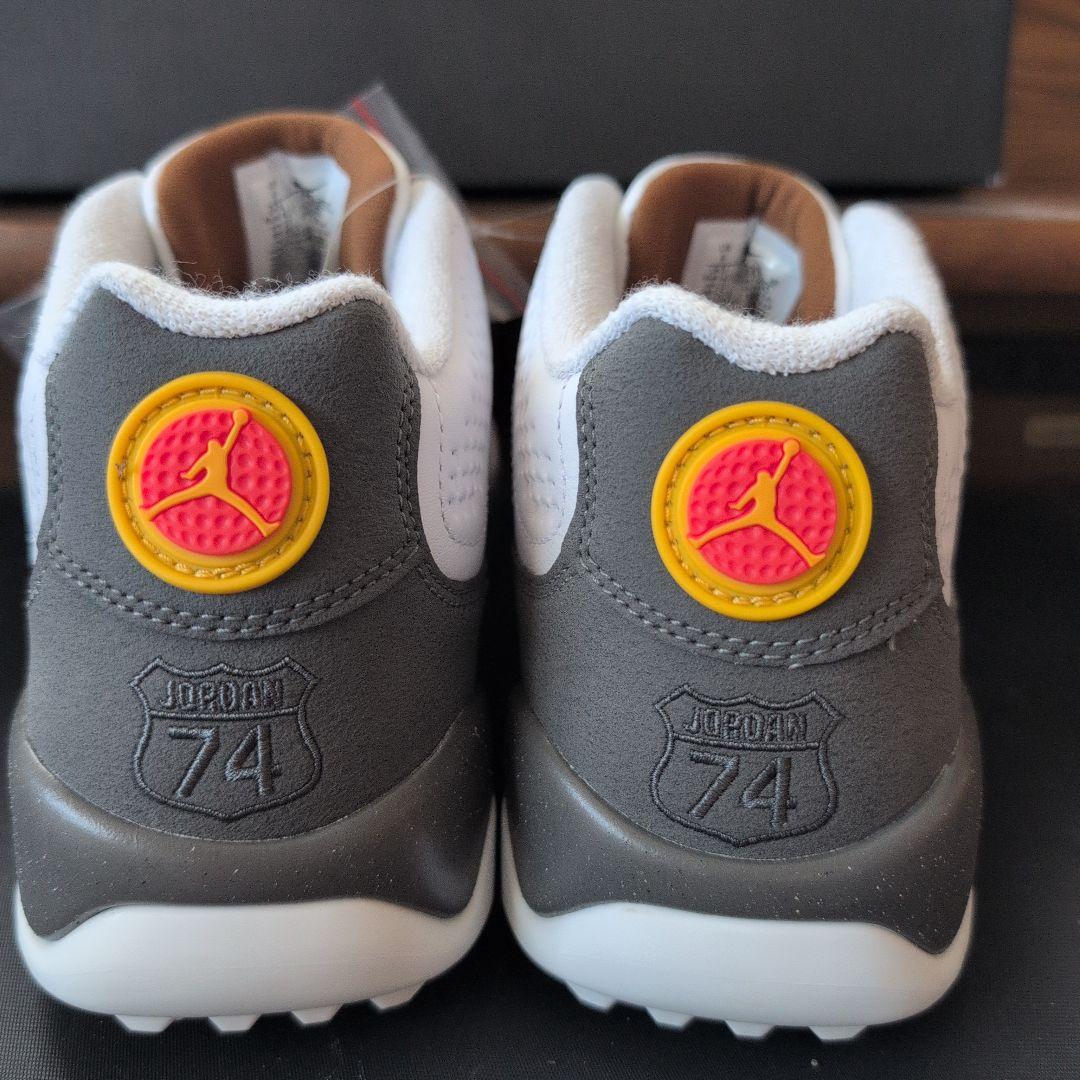 84 Jordan9G NRG U24 ゴルフシューズ ホワイト/ブラウン