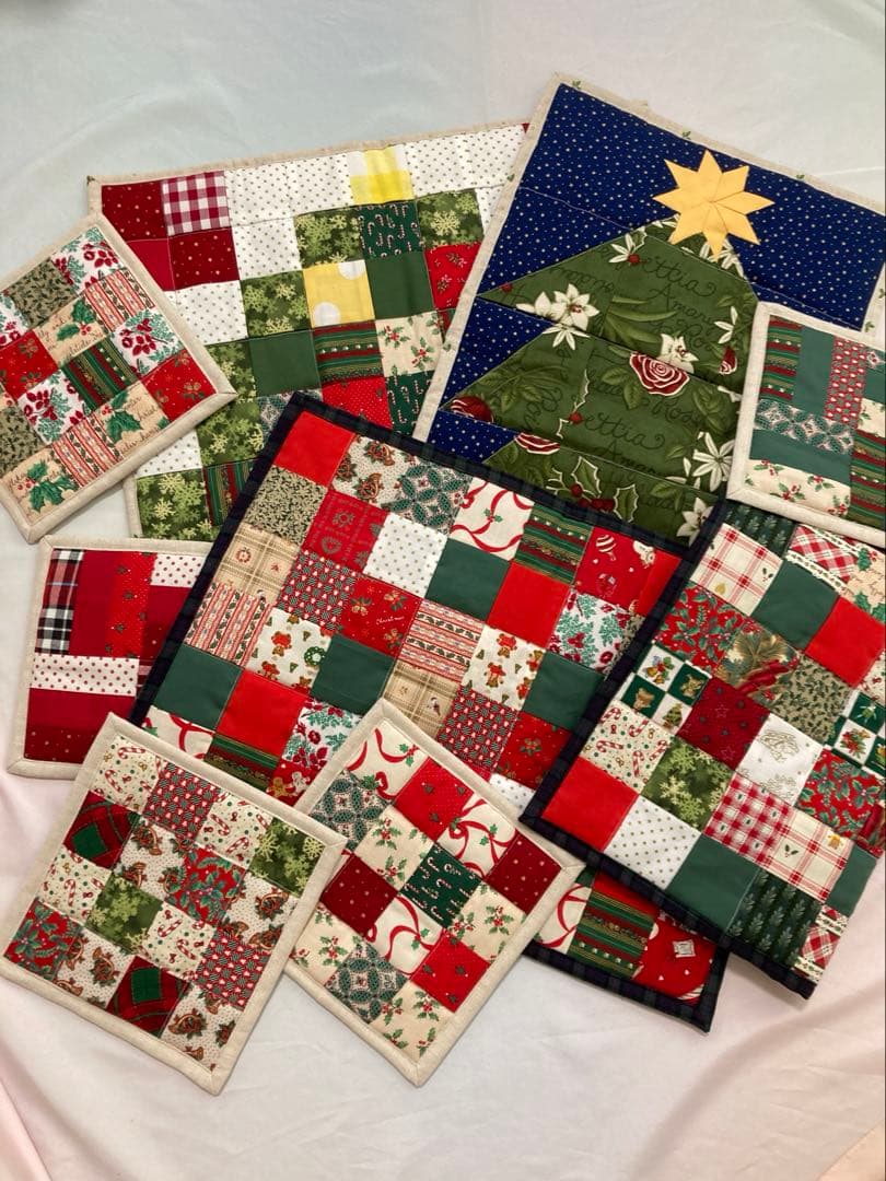クリスマスパッチワークキルトまとめて　ハンドメイド