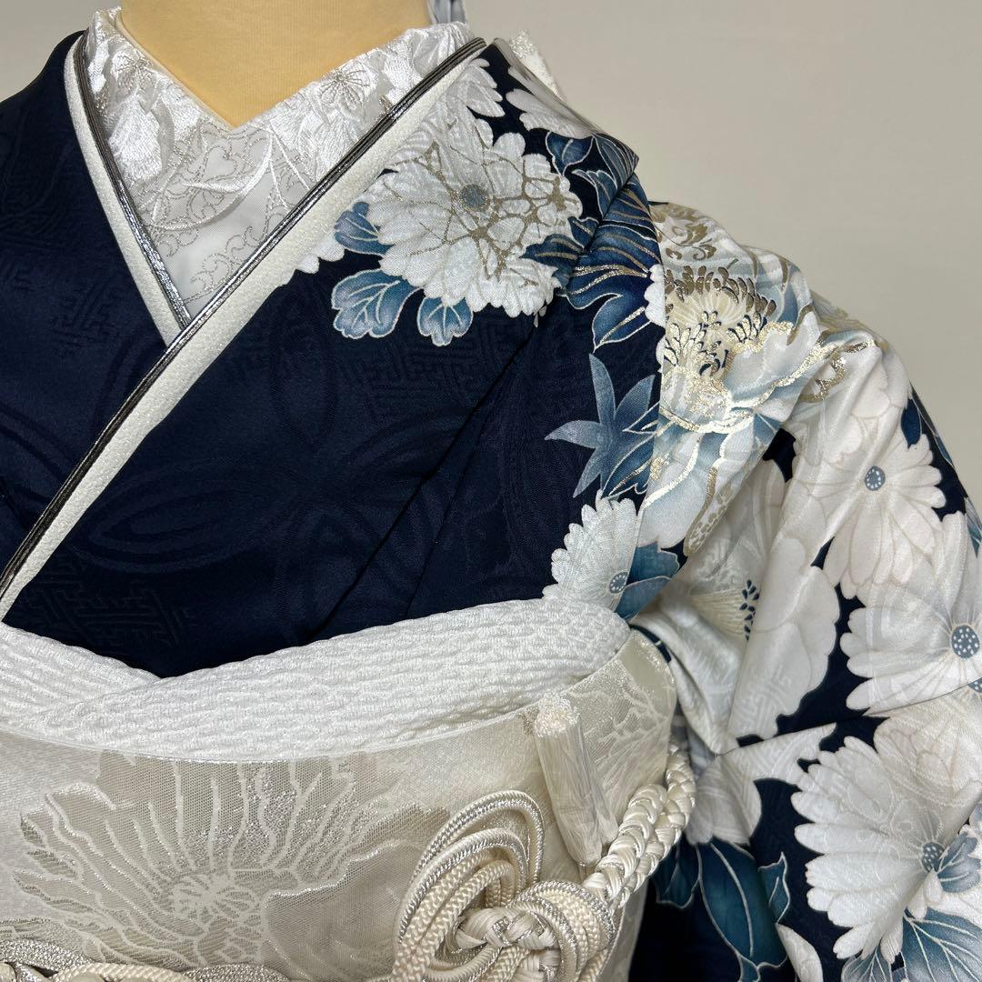 紺地クールな牡丹と菊に流水の振袖フルセット