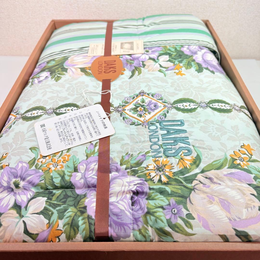 DAKS ダックス　羽毛肌掛ふとん　花柄　刺繍ロゴ　グリーン