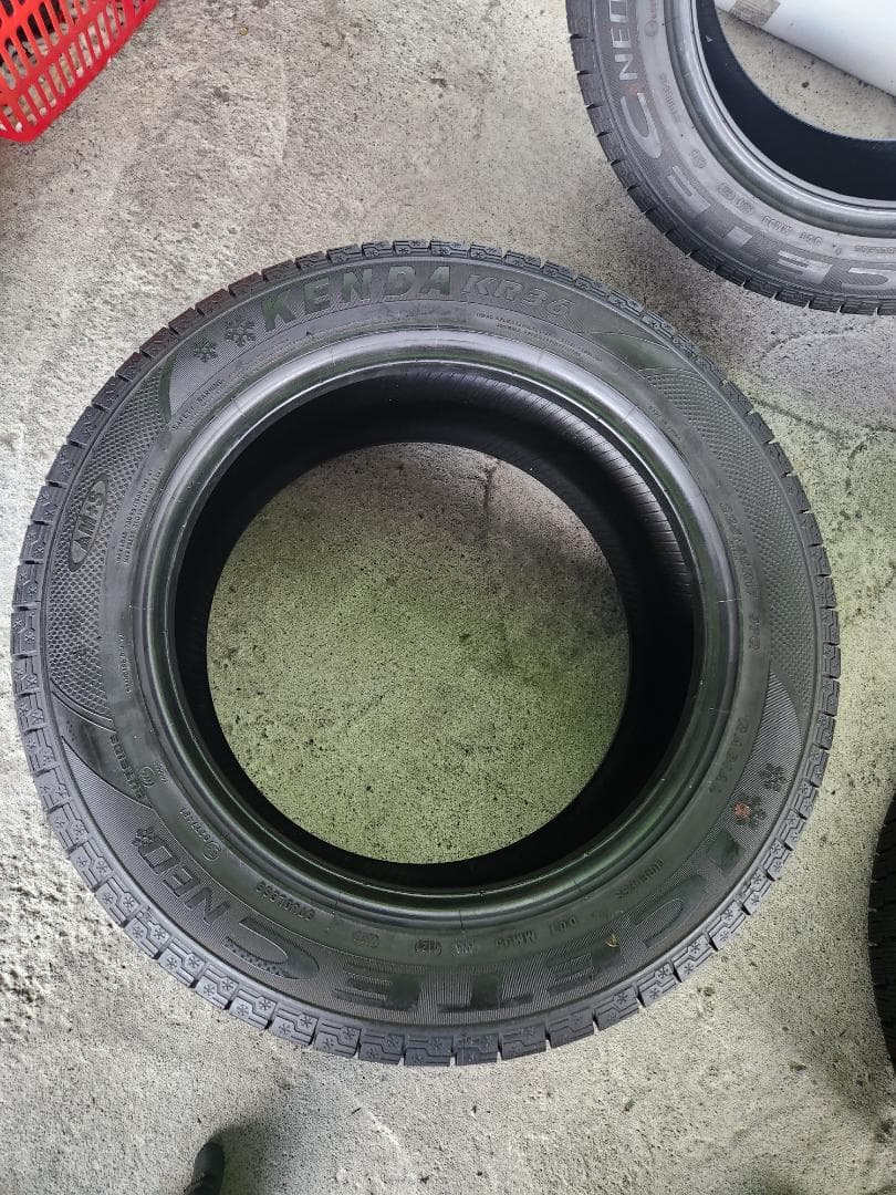 送料込☆2021年製KENDA ケンダタイヤ 225/55R17 ☆4本