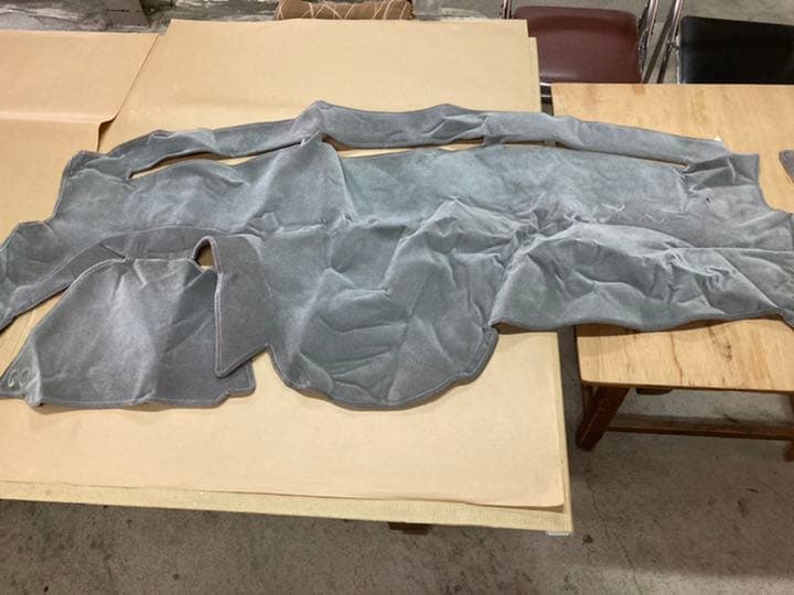 ムーンアイズダッシュマット　TCRエスティマ用